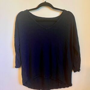 2 for 10$ Navy 3/4 sleeve sweater
